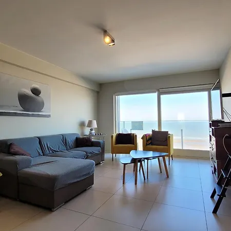 In Nieuwpoort With Stunning Sea Views *