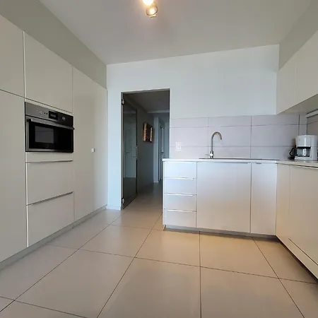 In Nieuwpoort With Stunning Sea Views *